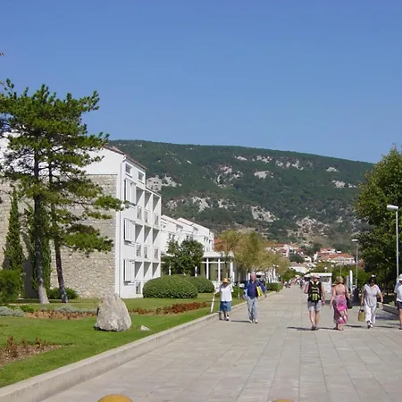 Guest house Brnic 3*